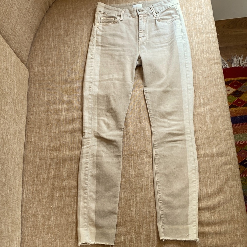 Mother jeans fit like a 26!